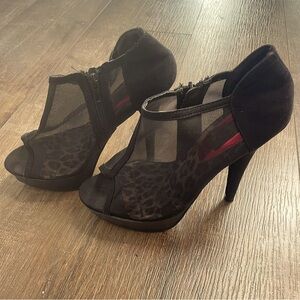 Fredrick’s of Hollywood See Through Heels Women’s 7